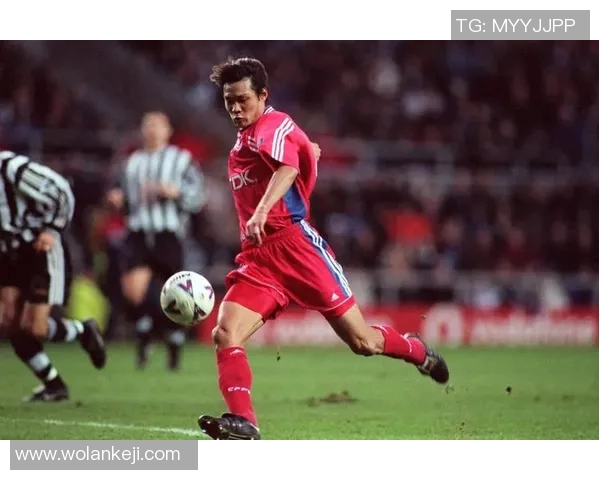 老梁揭秘足球明星背后的骂人文化与真实情感解析 老梁揭秘足球明星背后的骂人文化与真实情感解析