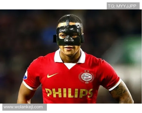 足球明星戴面罩的卡通形象展现运动魅力与个性风采 足球明星戴面罩的卡通形象展现运动魅力与个性风采