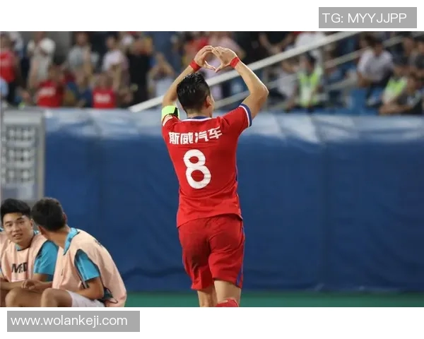 足球明星激情时刻握拳举手庆祝瞬间精彩图片合集 足球明星激情时刻握拳举手庆祝瞬间精彩图片合集