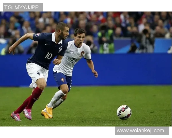 背景布足球明星盘点及其在足球历史中的影响力分析 背景布足球明星盘点及其在足球历史中的影响力分析